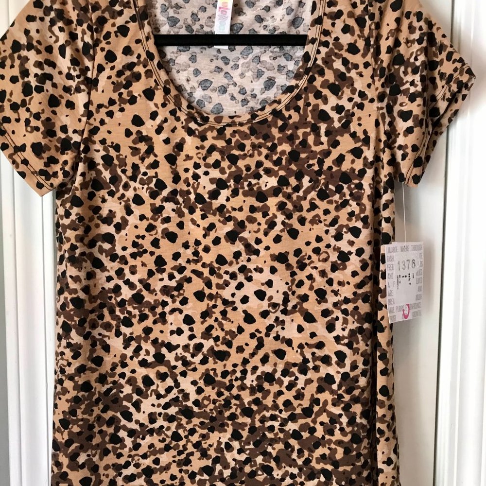 Lularoe Classic T - NWT